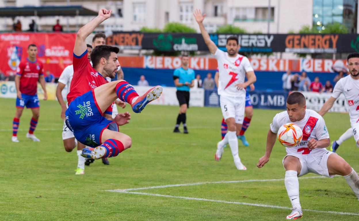 El Calahorra pone los pies en el suelo