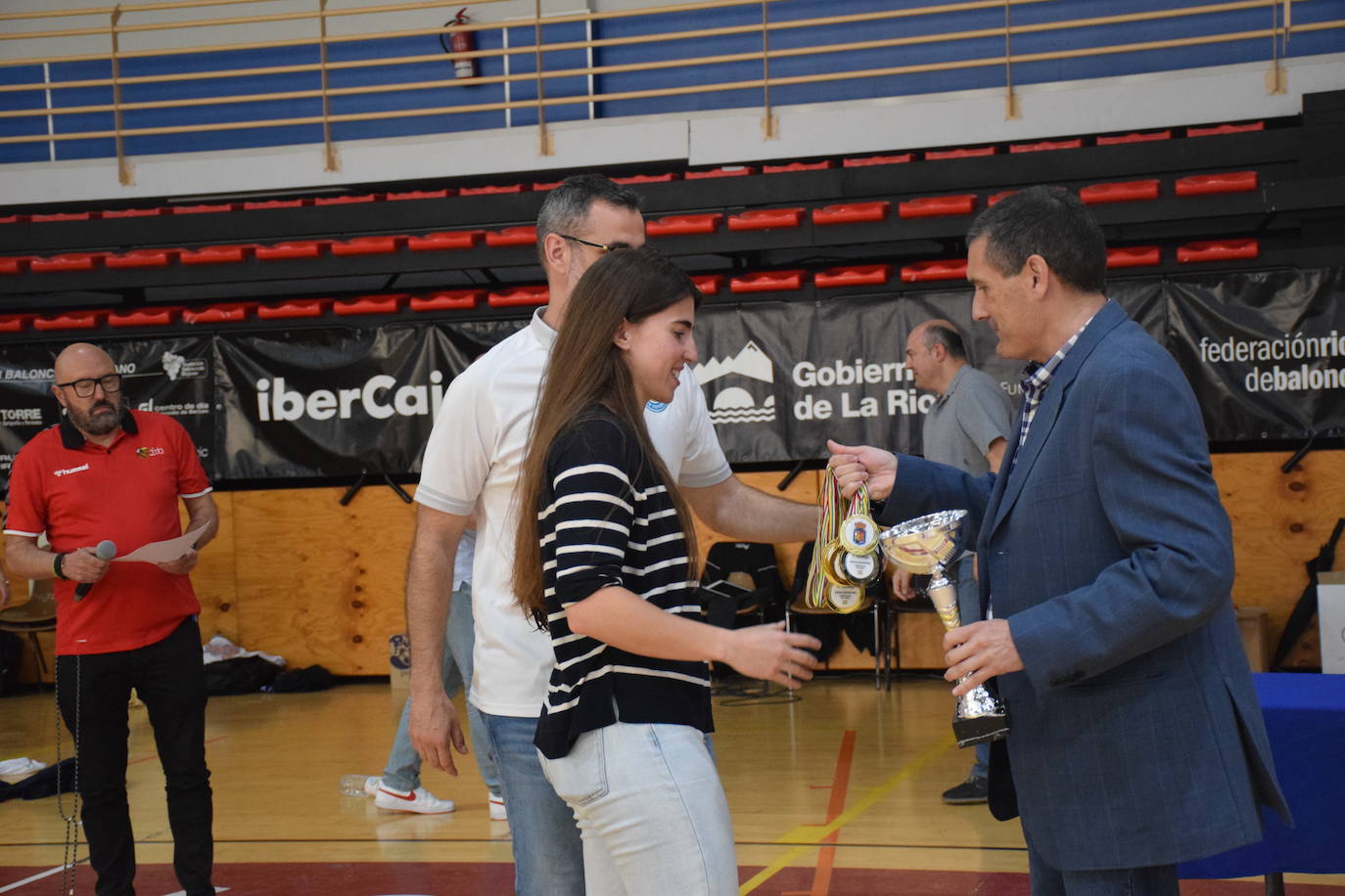 Fotos: Lobete acoge el Día del Baloncesto