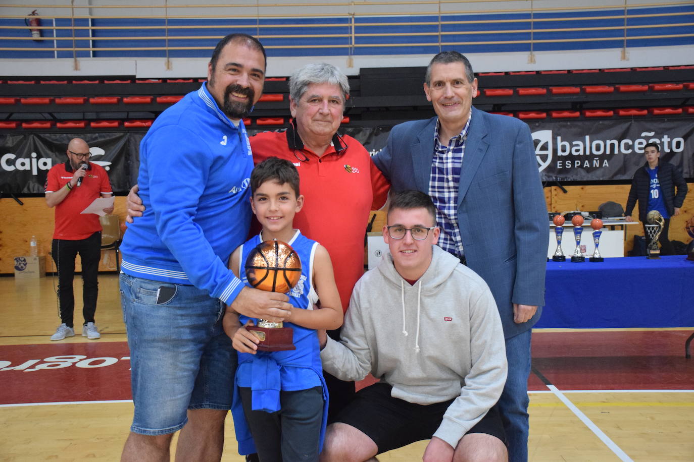 Fotos: Lobete acoge el Día del Baloncesto