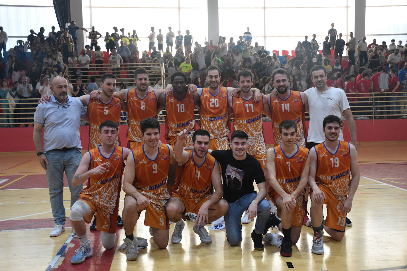 Fotos: Lobete acoge el Día del Baloncesto