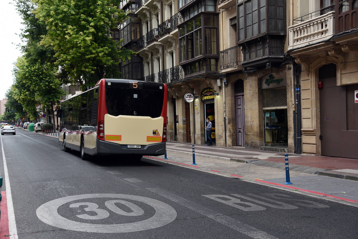 Autobús urbano en Vara de Rey. 