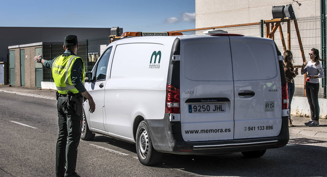 Fotos: Dos trabajadores mueren en una explosión en la planta de biodiésel de Calahorra