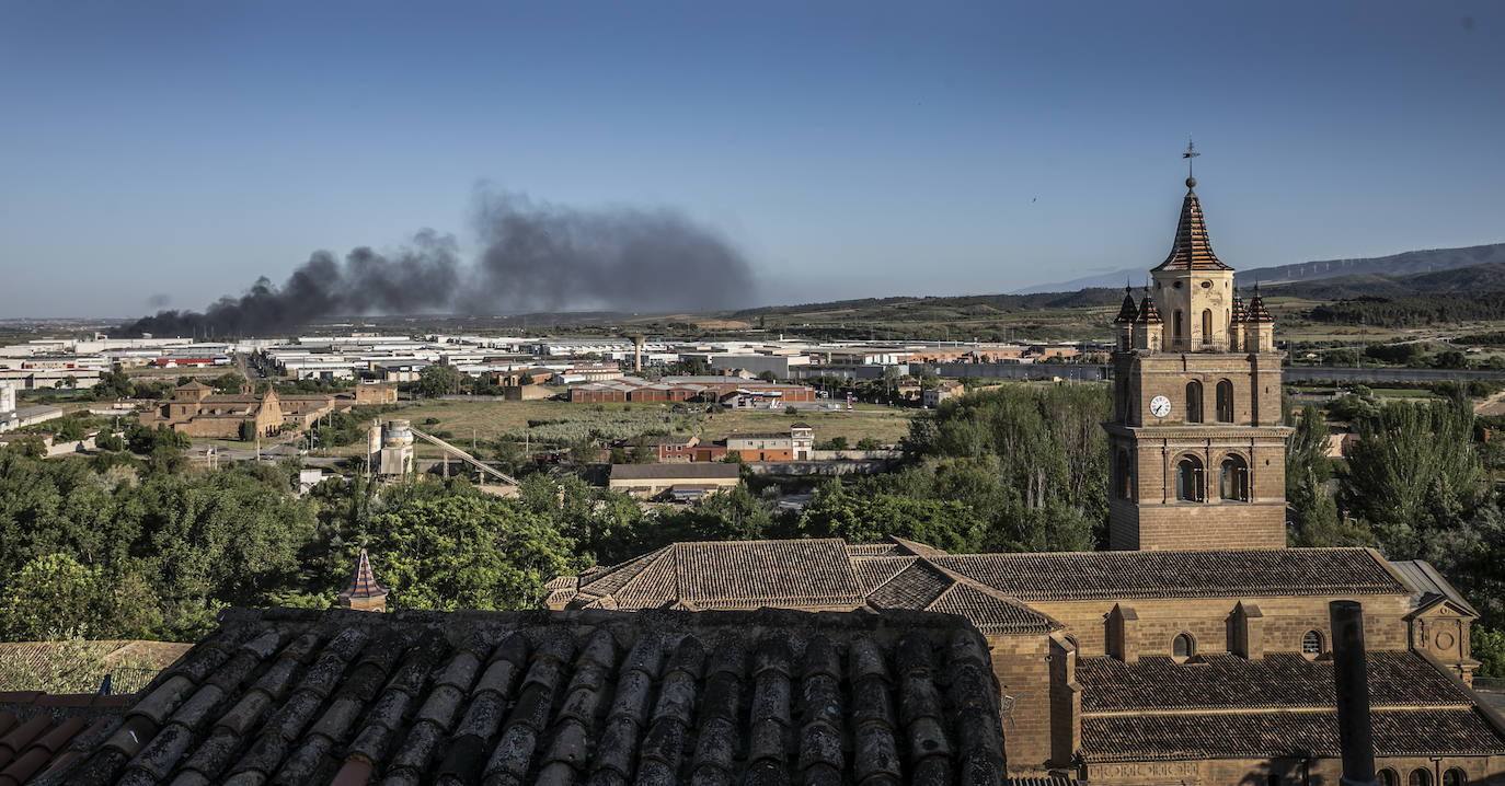 Fotos: Dos trabajadores mueren en una explosión en la planta de biodiésel de Calahorra