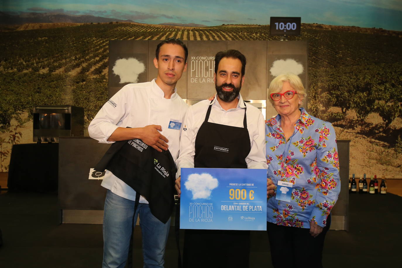 La Taberna de Ollauri obtiene el 'Delantal de Oro' del XX Concurso de Pinchos de La Rioja con el pincho 'Buñuelo de Queso Camerano y cuello de cordero'