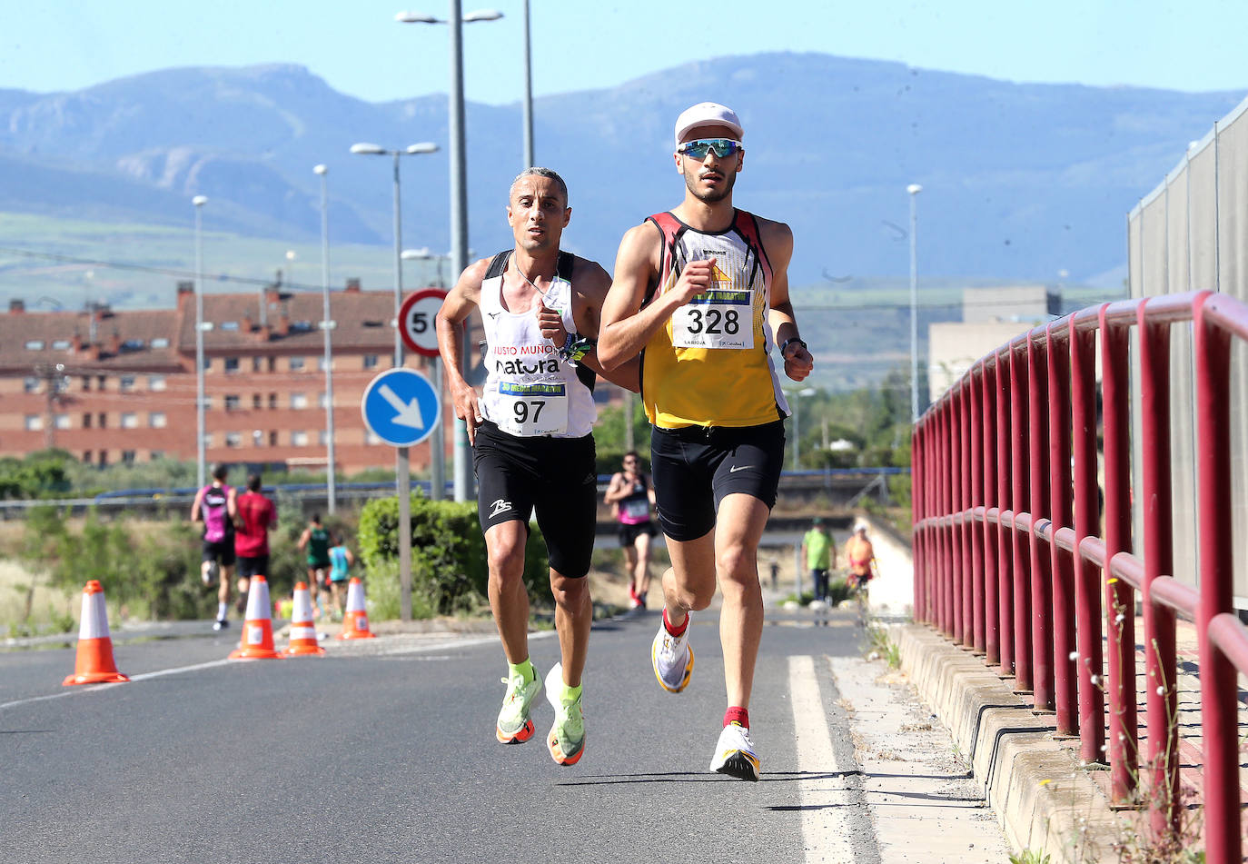 Fotos: Las imágenes de la Media Maratón de La Rioja