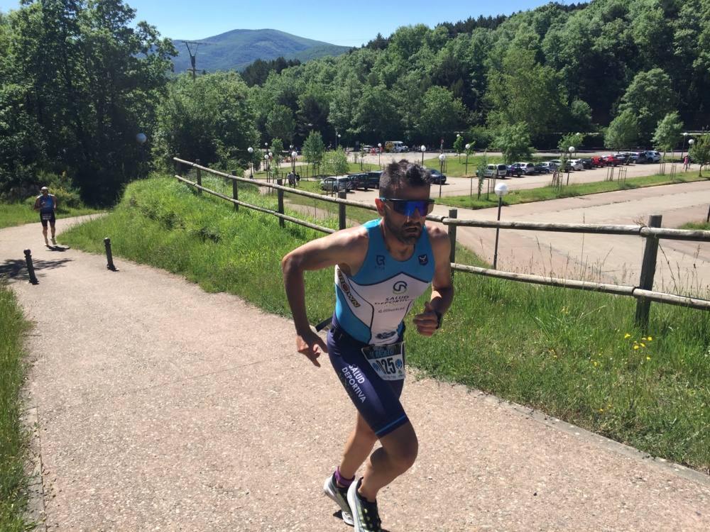 Fotos: Darío Pérez gana el triatlón Desafío El Rasillo