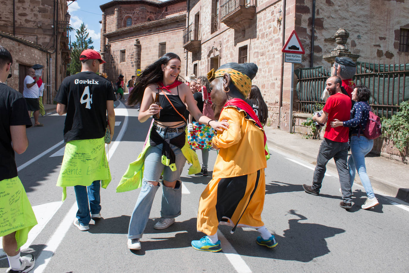 Fotos: Comienzan las fiestas de Santa Bárbara en Ezcaray