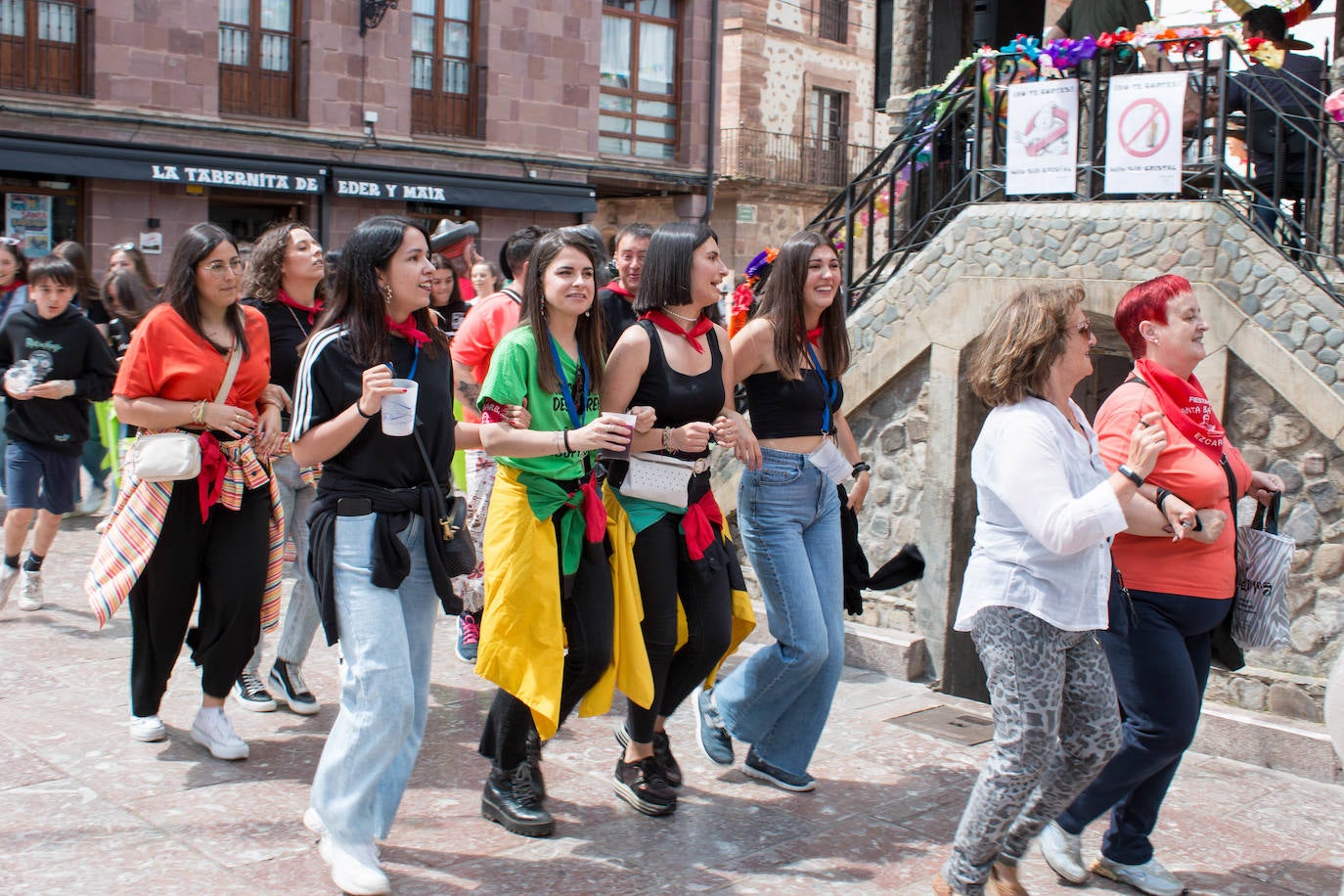 Fotos: Comienzan las fiestas de Santa Bárbara en Ezcaray