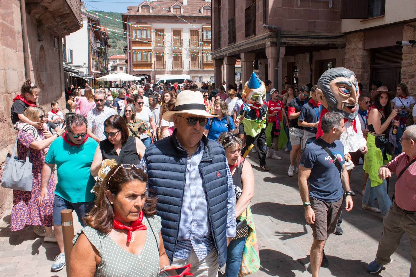 Fotos: Comienzan las fiestas de Santa Bárbara en Ezcaray