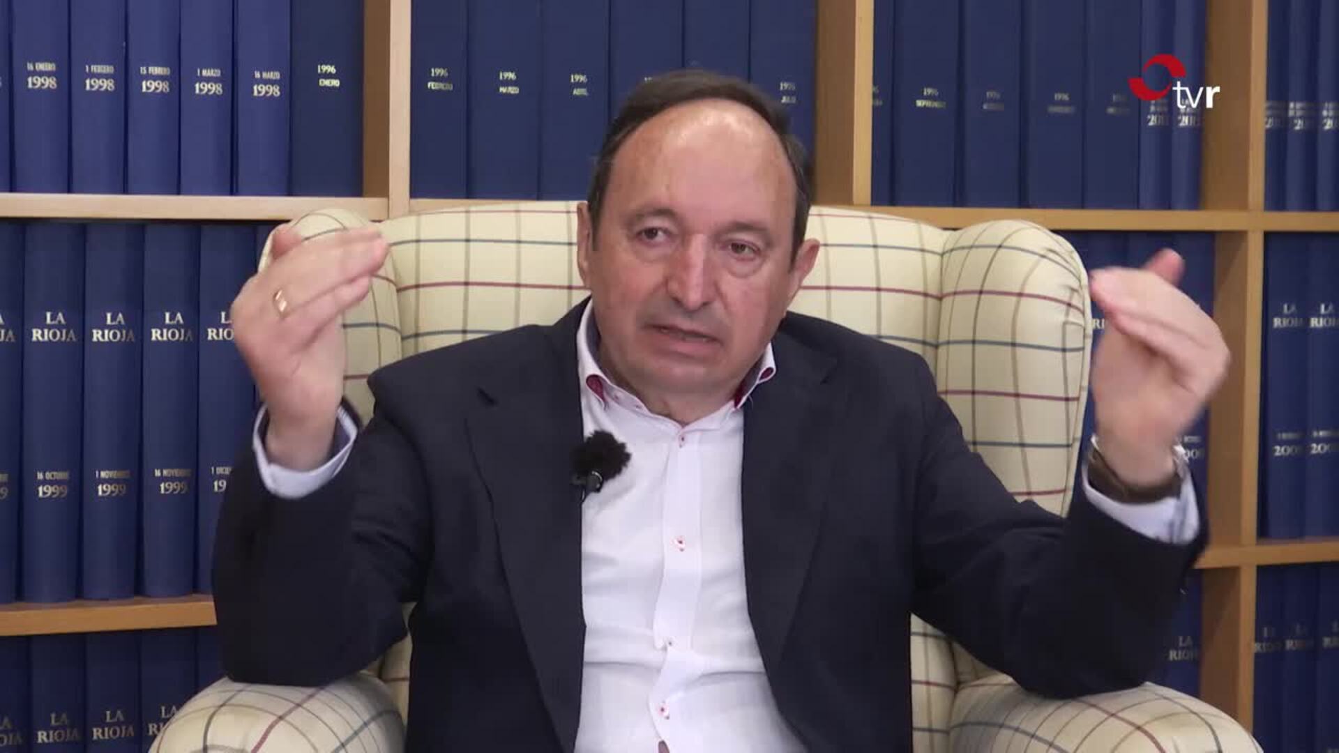 Pedro Sanz: "Ni yo me he vuelto socialista ni Andreu del PP, este es un premio al servicio público"