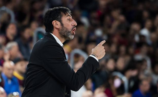 Alex Mumbrú, durante un partido del Bilbao Basket. 