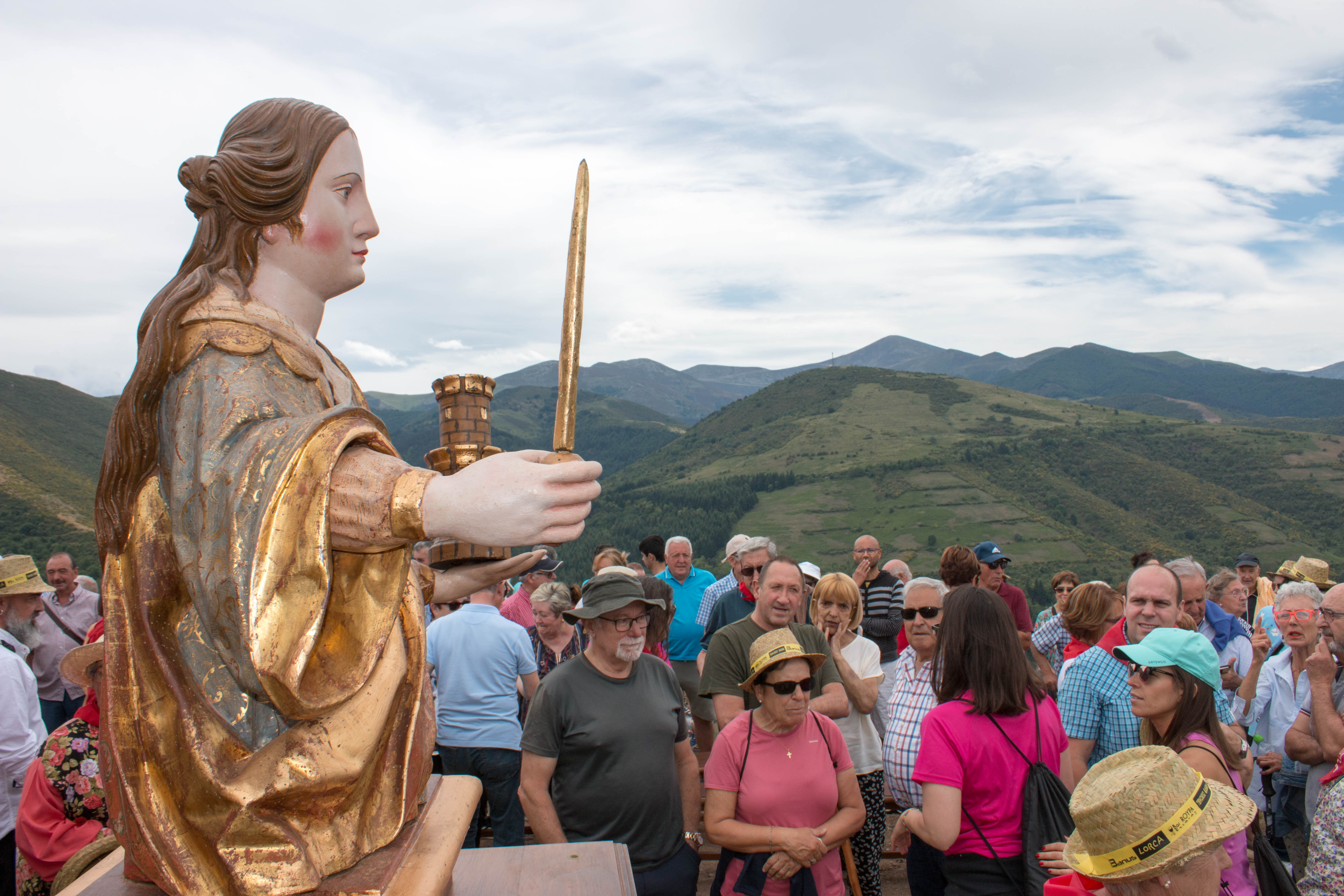 Fotos: Ezcaray celebra la romería a la ermita de Santa Bárbara