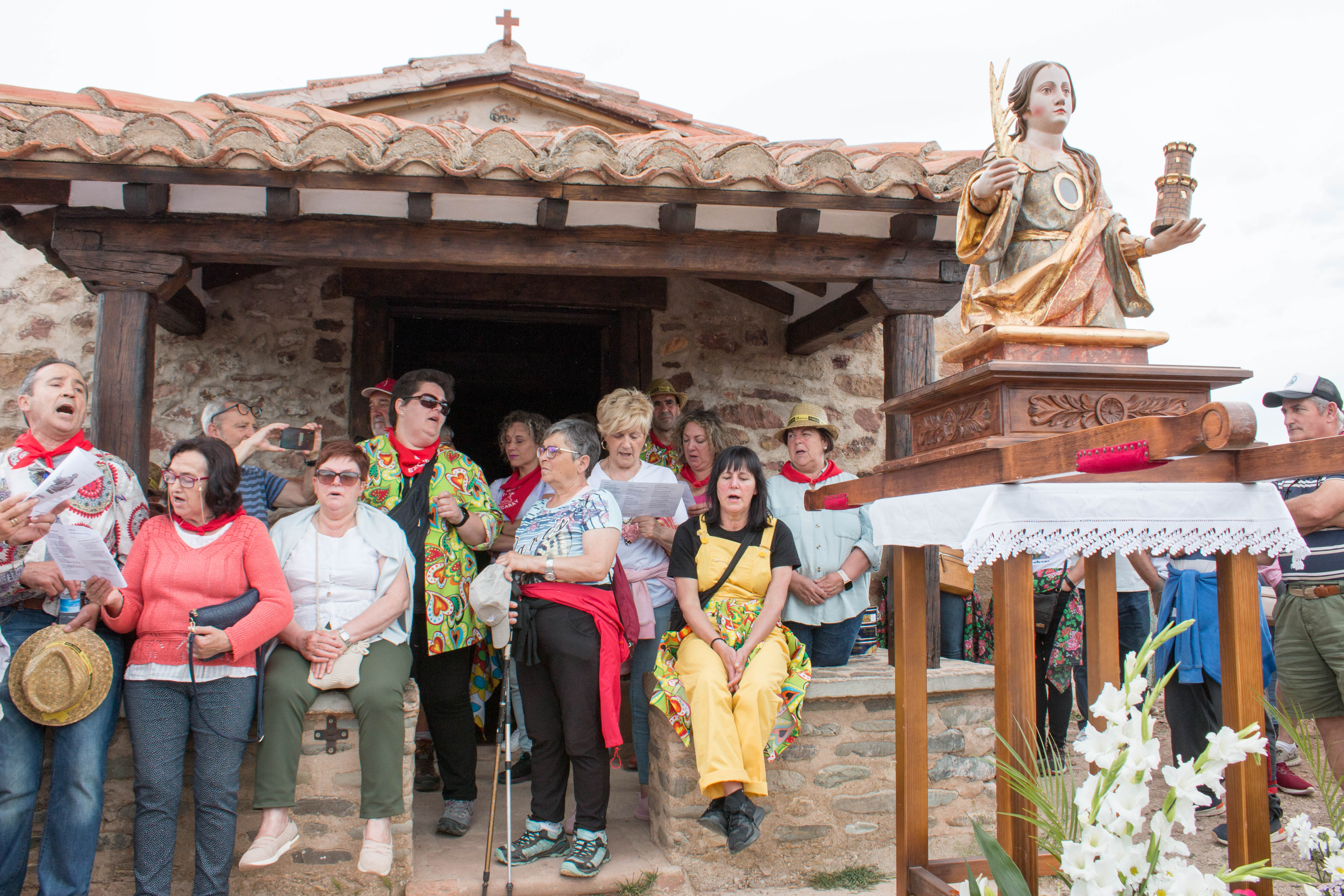 Fotos: Ezcaray celebra la romería a la ermita de Santa Bárbara