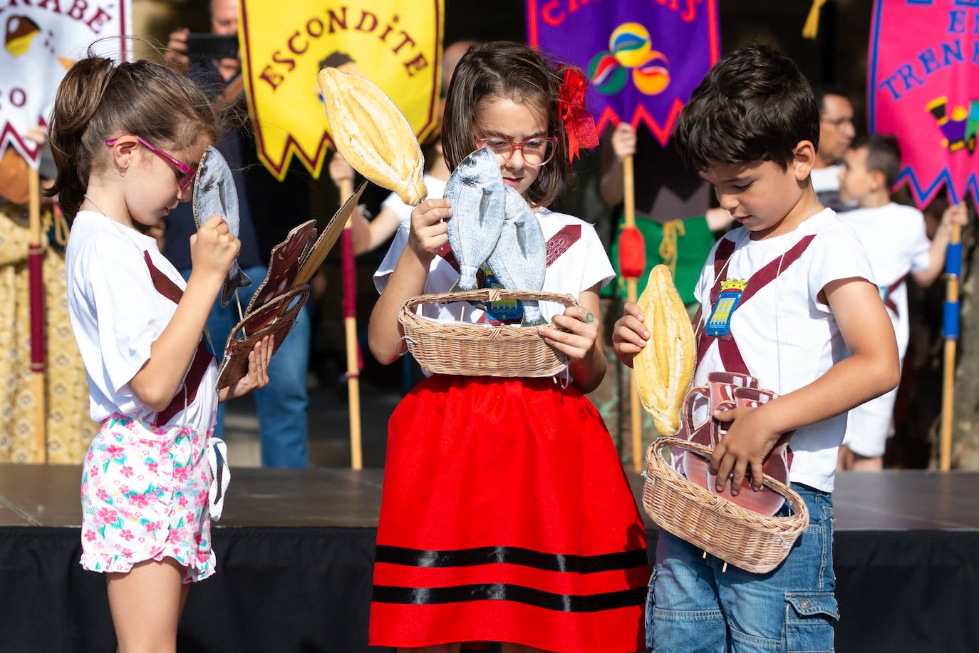 Fotos: Inauguración del campamento francés y del mercado renacentista de San Bernabé