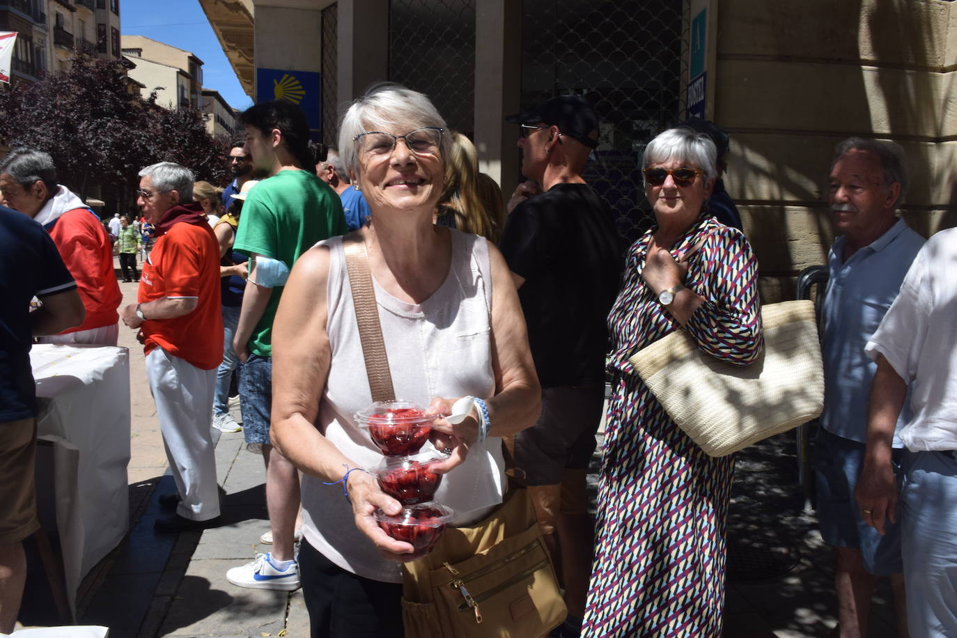 Organiza la Cofradía Logroñesa de San Bernabé.