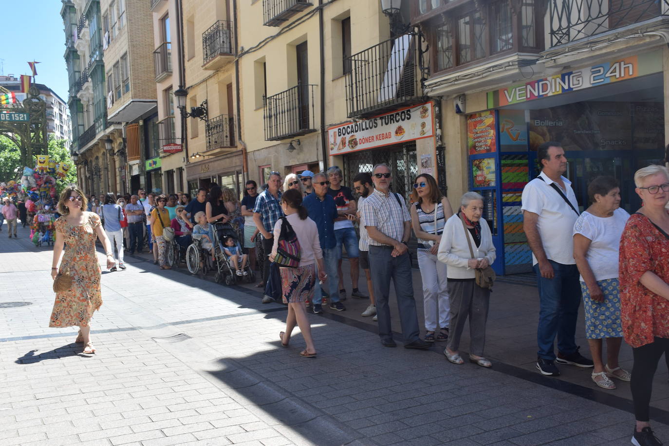 Organiza la Cofradía Logroñesa de San Bernabé.