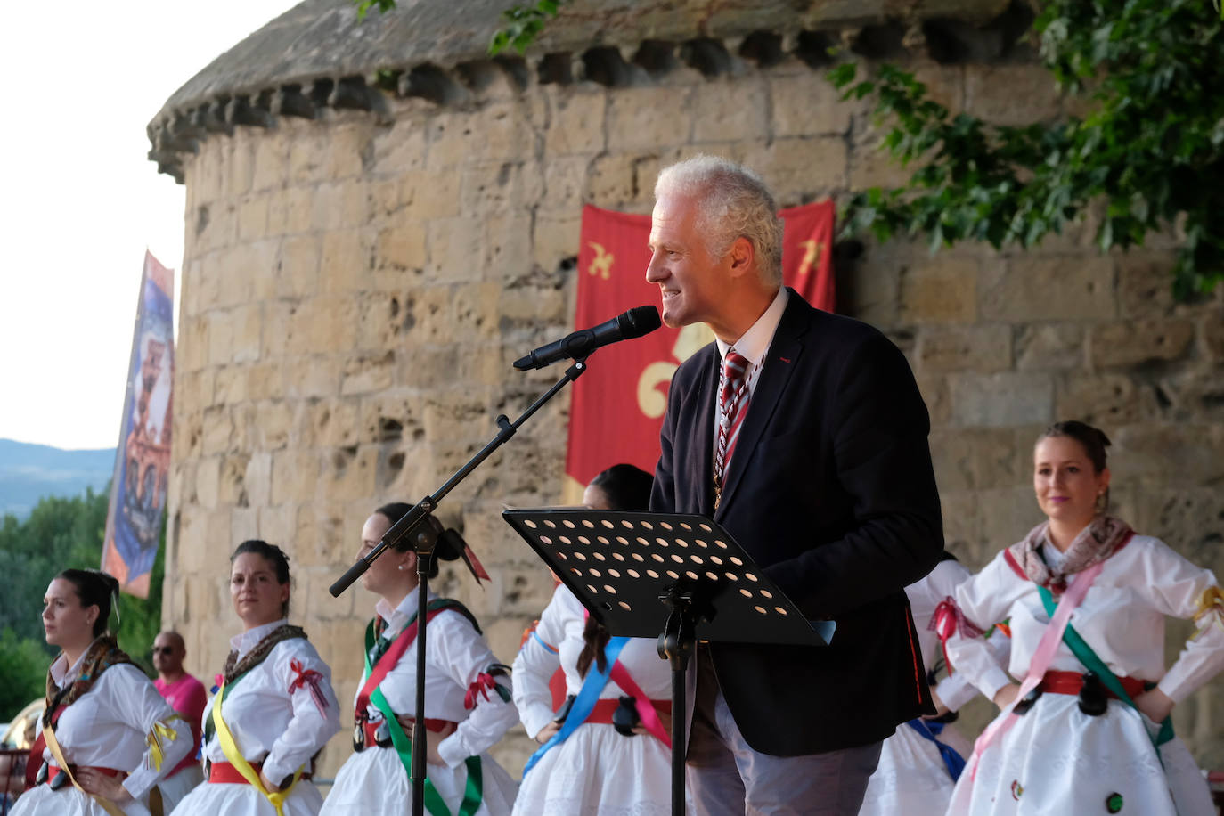 Fotos: Ofrenda floral por San Bernabé
