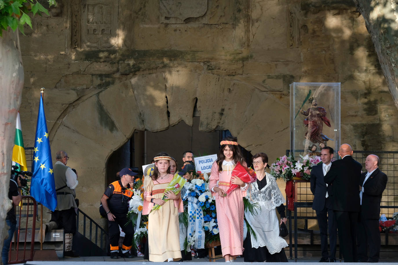 Fotos: Ofrenda floral por San Bernabé