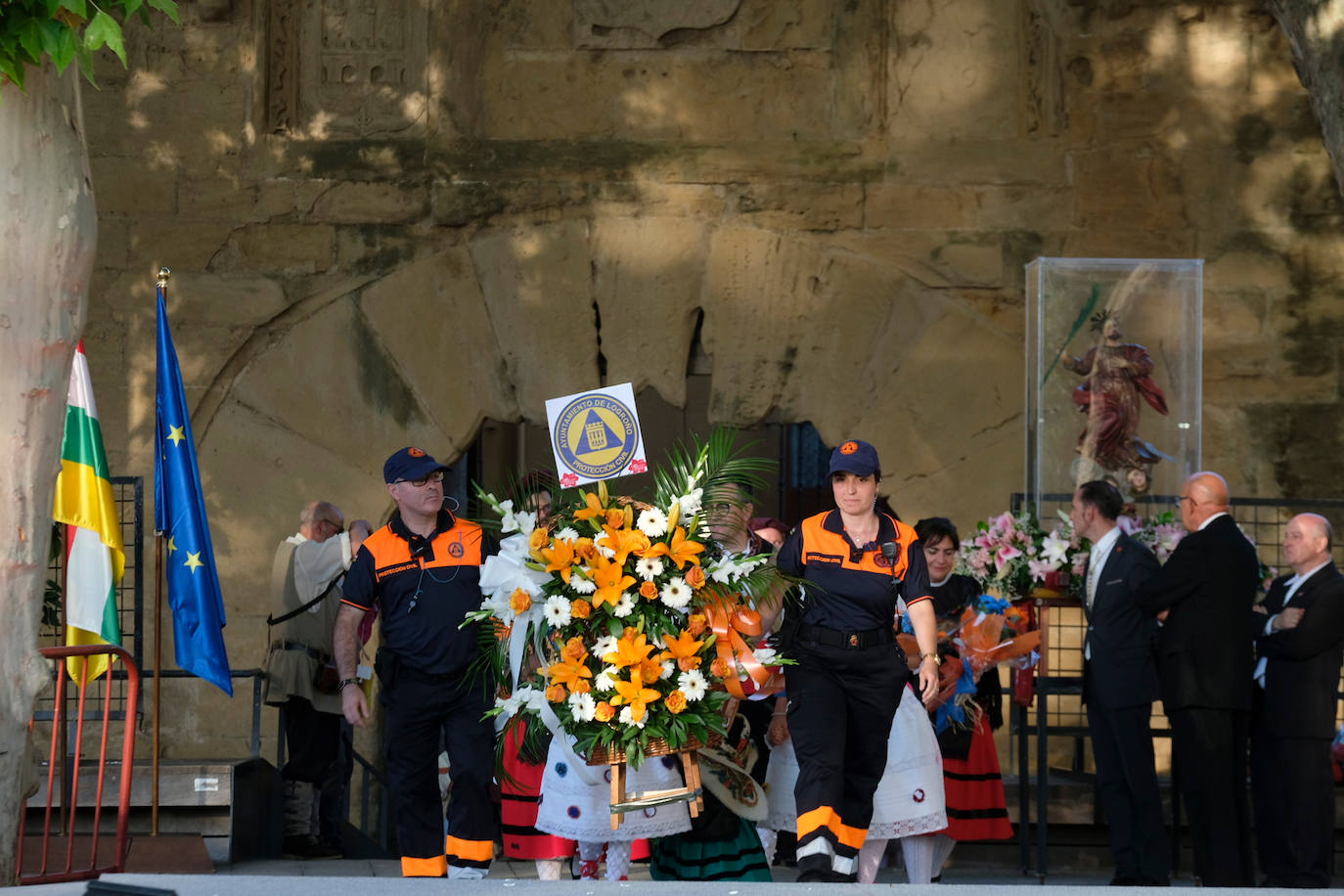 Fotos: Ofrenda floral por San Bernabé