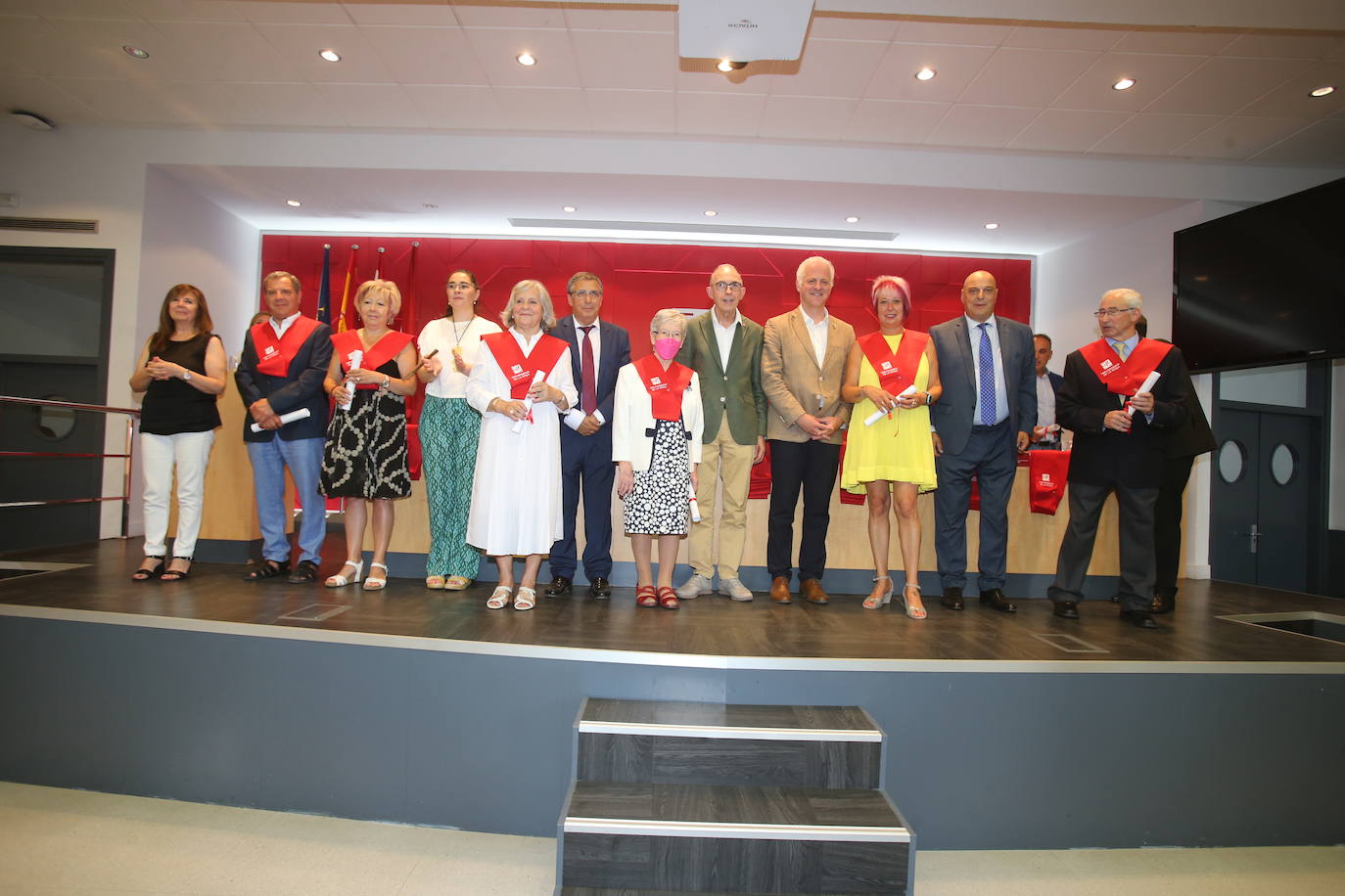Graduación y entrega de diplomas a los alumnos de la promoción de la Universidad de la Experiencia 2017-2020, de las sedes de Logroño, Calahorra y Haro