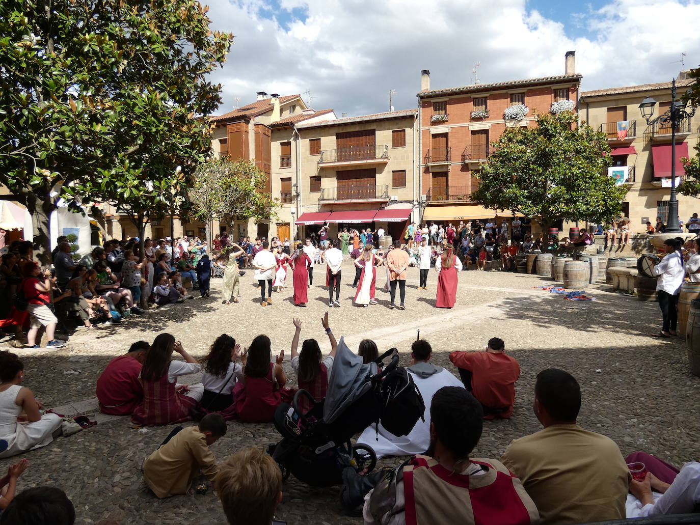 Fotos: Broche final a las Jornadas Medievales de Briones