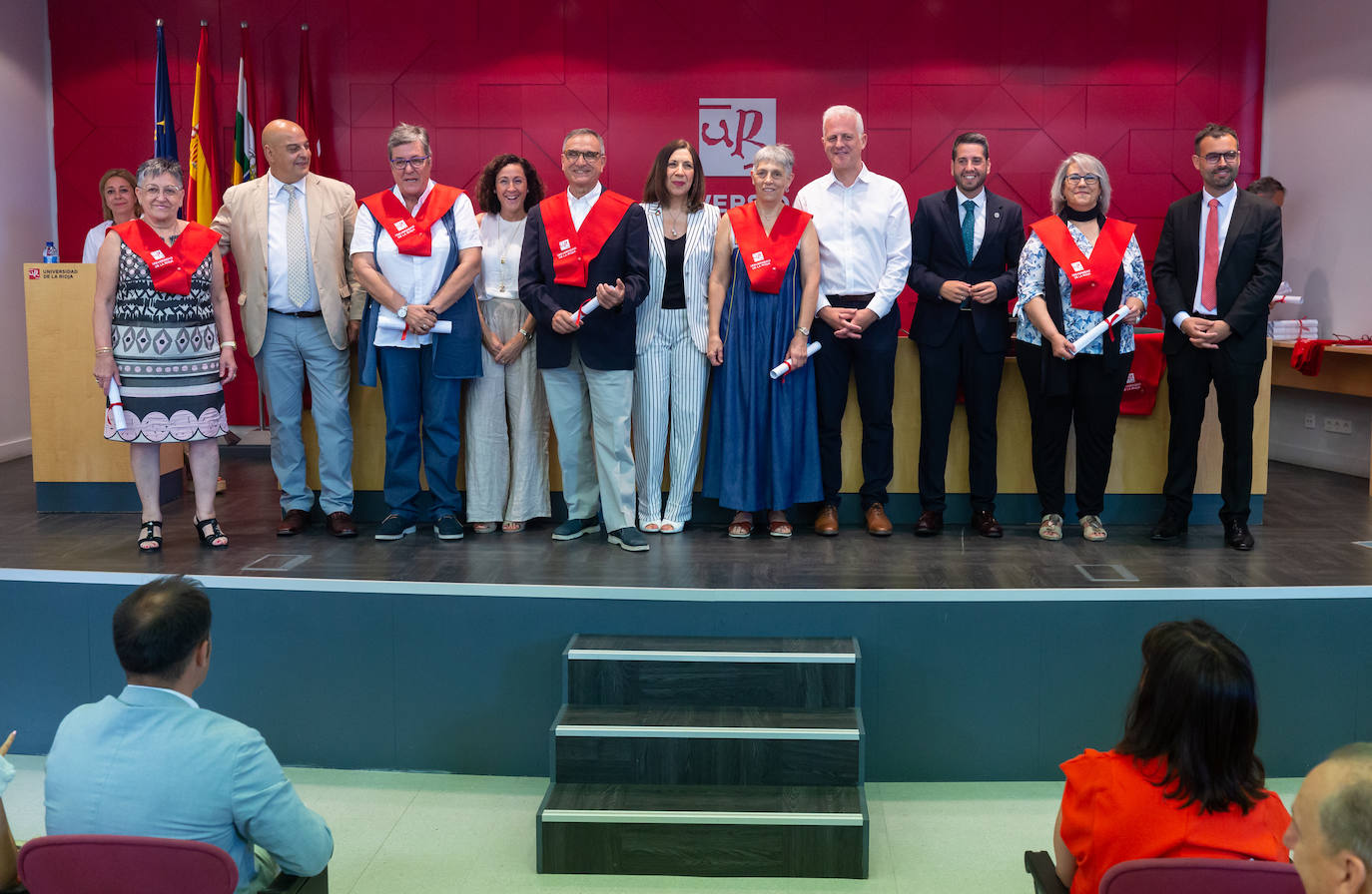 Fotos: Graduación de los alumnos de la promoción 2018-2022 de la Universidad de la Experiencia de la UR
