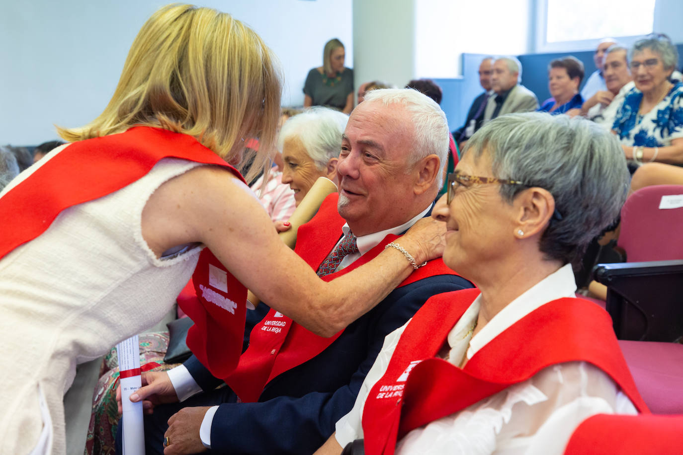 Fotos: Graduación de los alumnos de la promoción 2018-2022 de la Universidad de la Experiencia de la UR