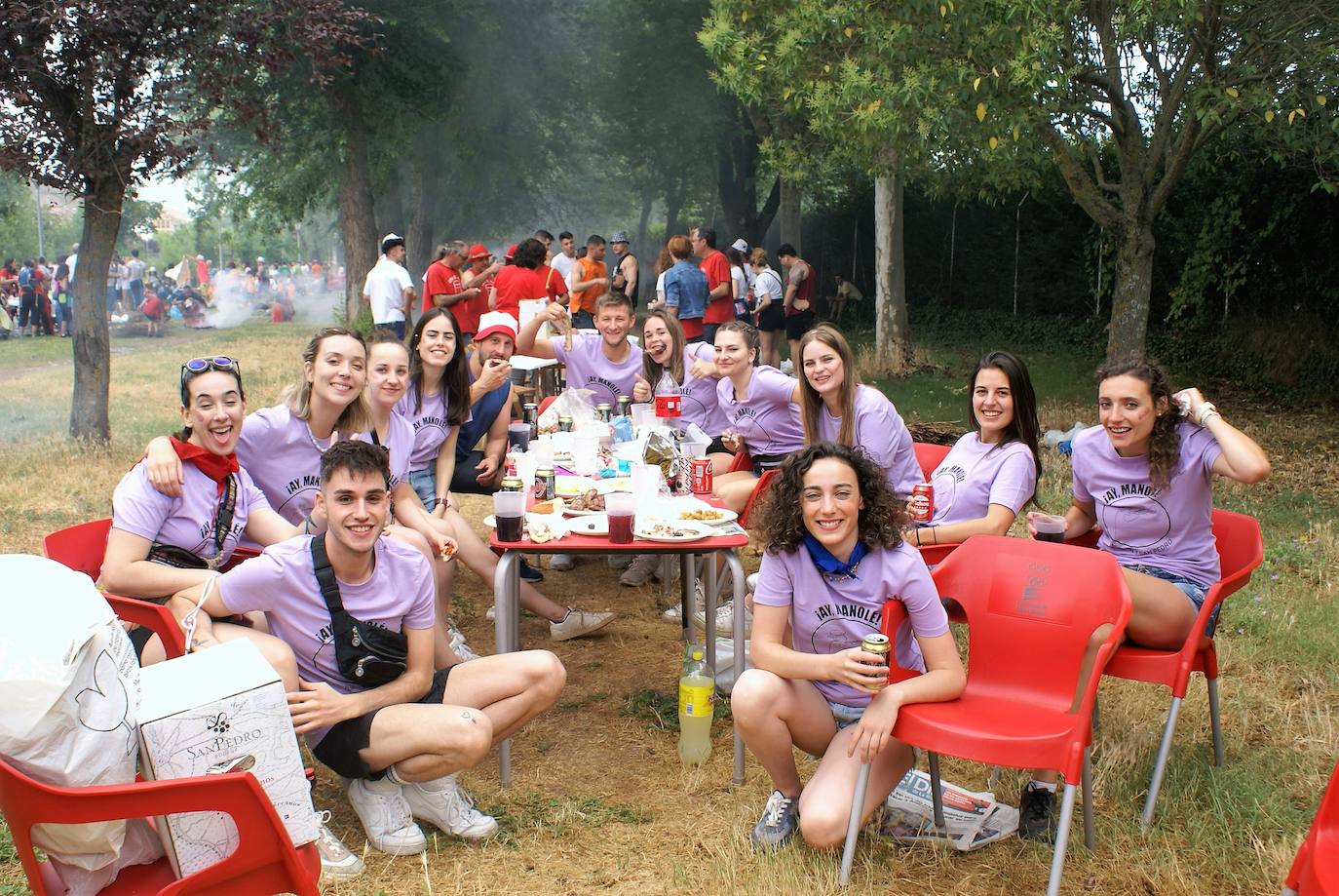 Fotos: Viernes de vueltas y almuerzos en las fiestas de Nájera