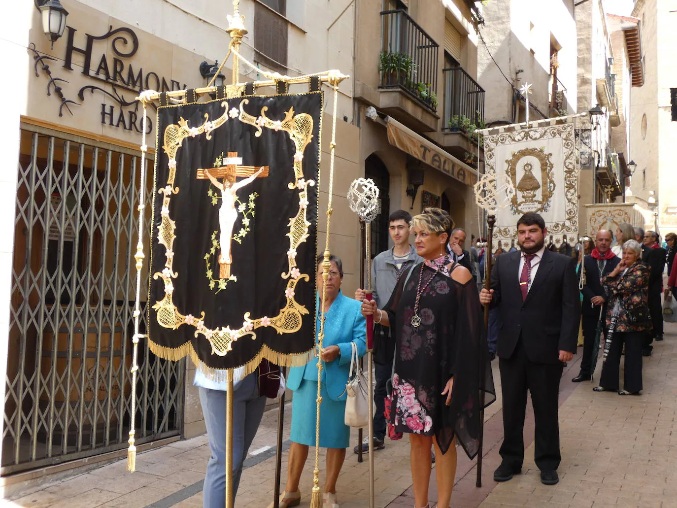 Fotos: San Felices vuelve a procesionar en Haro