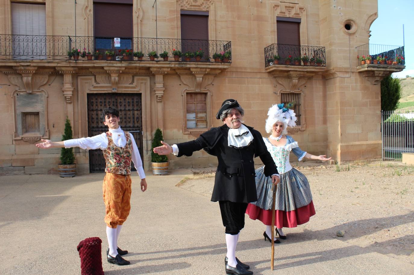 Fotos: Rutas teatralizadas por las calles de Fuenmayor