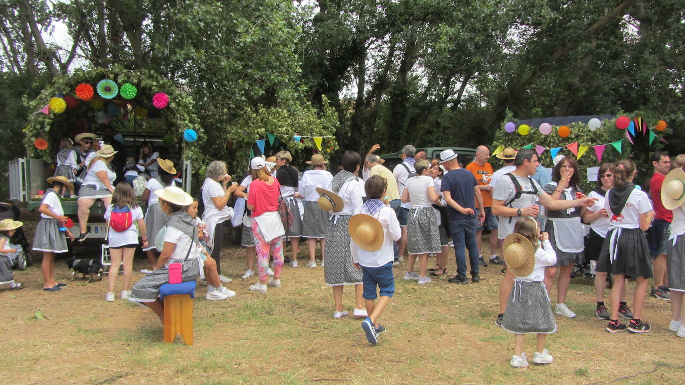 Fotos: Los arnedanos festejan la romería de San Juan