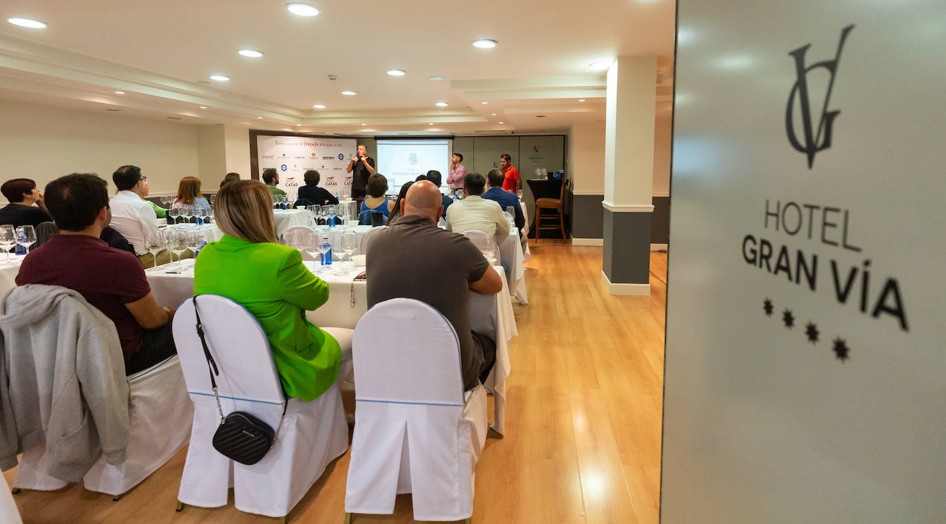 Fotos: Ruiz Monge, protagonista del club de catas