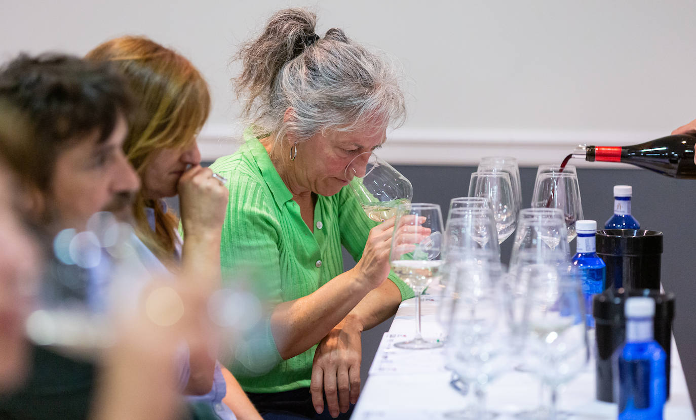 Fotos: Ruiz Monge, protagonista del club de catas