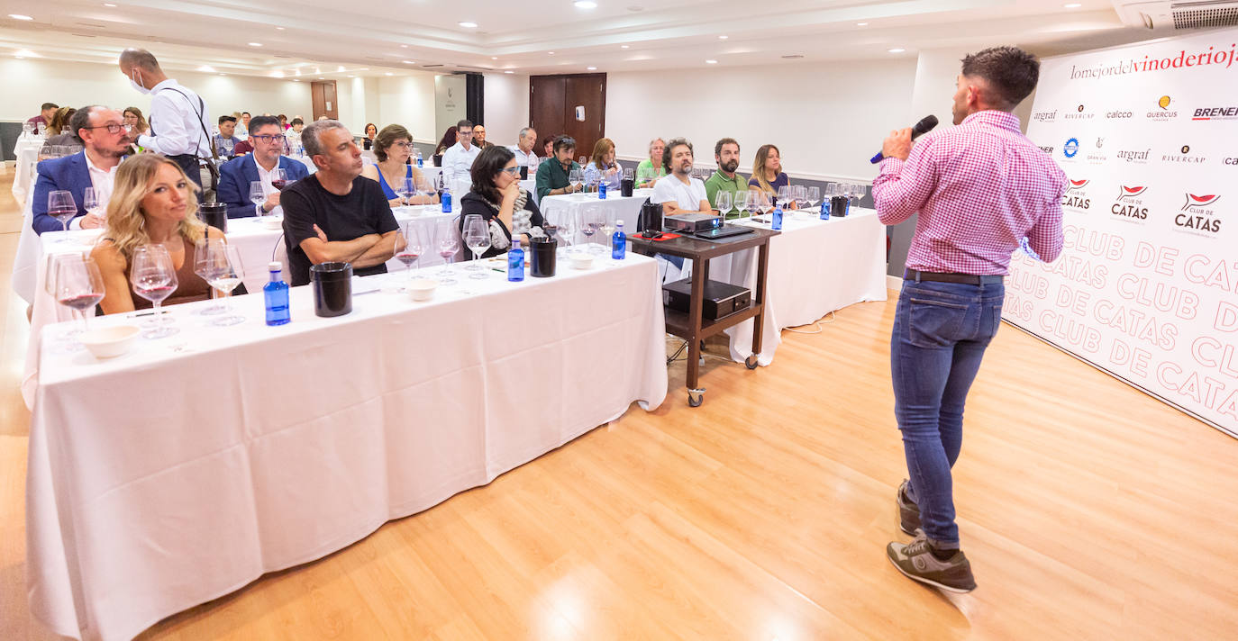 Fotos: Ruiz Monge, protagonista del club de catas