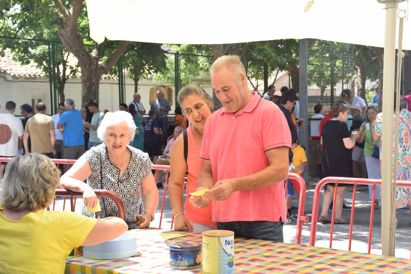 Fotos: Yagüe y Cascajos: los barrios de Logroño recuperan el pulso festivo