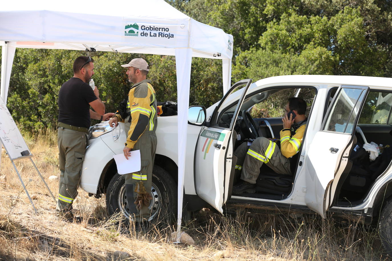 Fotos: Incendio en Yerga: las imágenes del fuego que quema el monte riojano