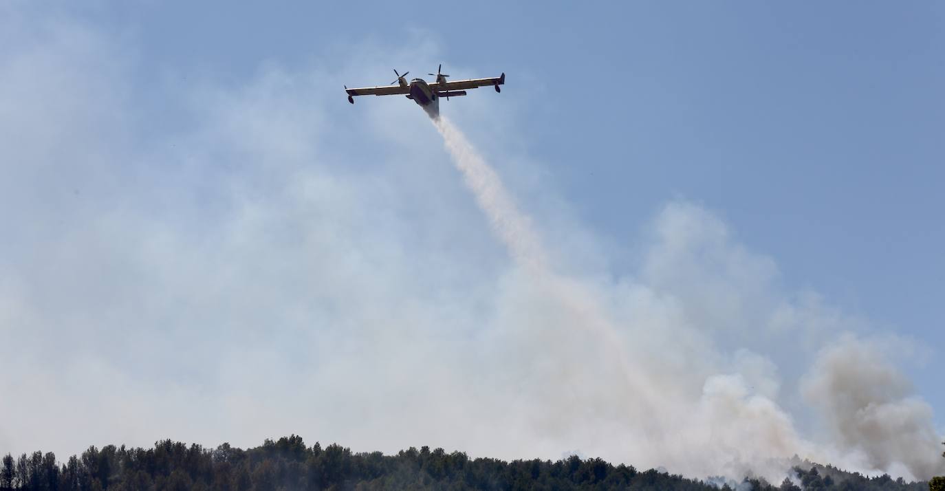 Fotos: Incendio en Yerga: las imágenes del fuego que quema el monte riojano