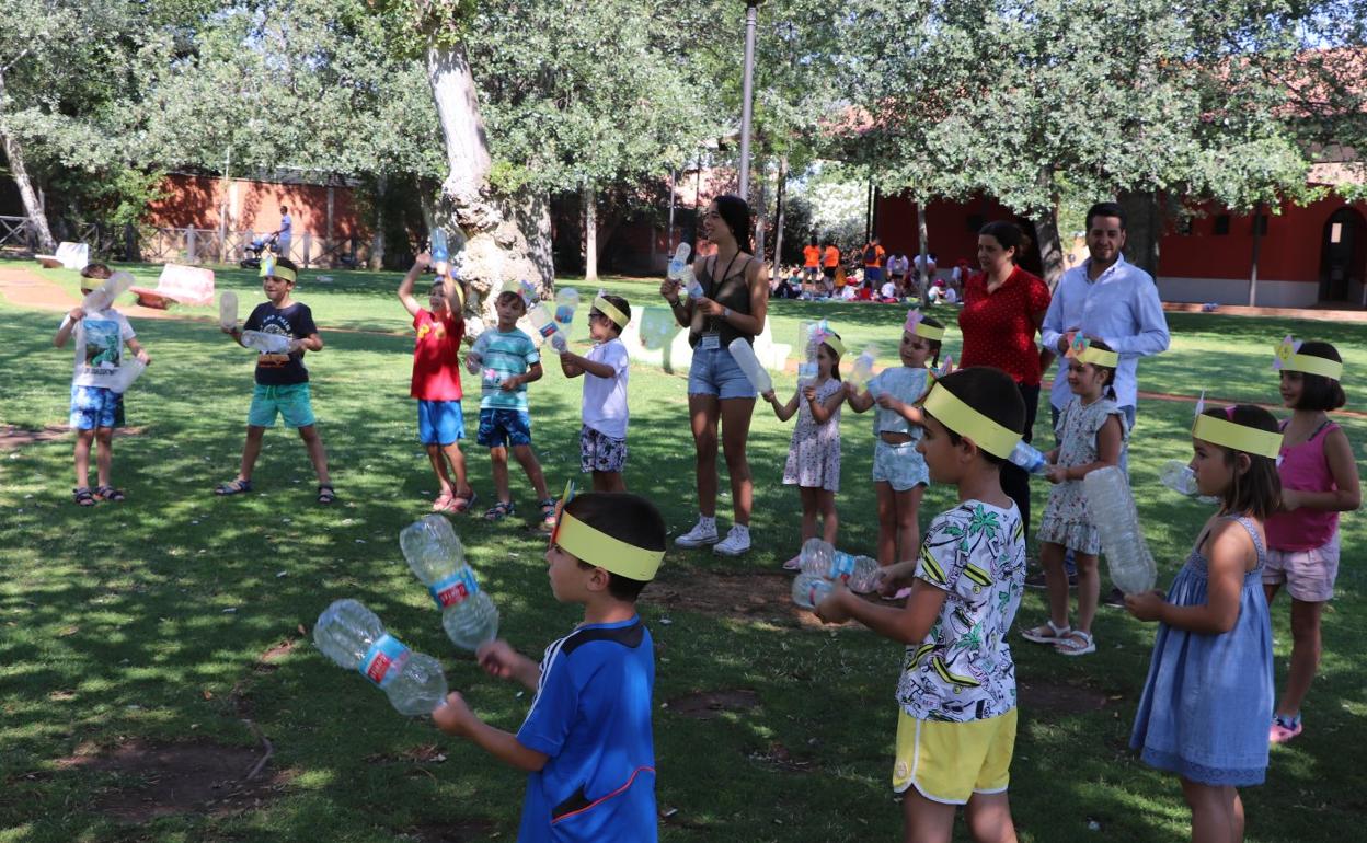 La actividad se desarrolla en las mañanas en el parque del Cidacos. 