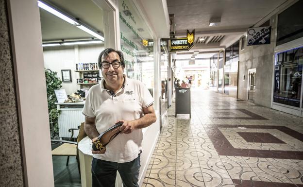 Clientela asegurada desde primera hora de la mañana, en el pasaje entre Ciriaco Garrido y Doctores Castroviejo.