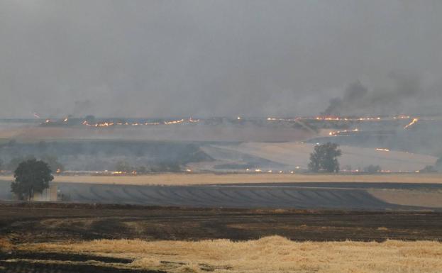 Controlados los cuatro incendios simultáneos que pusieron en alerta a La Rioja Alta