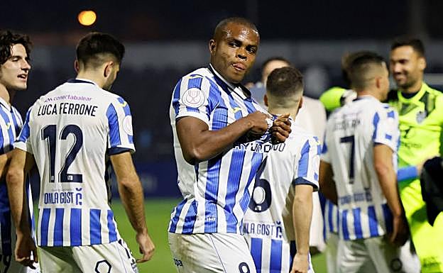 La UD Logroñés estrena su nómina de delanteros con Vinícius Tanque