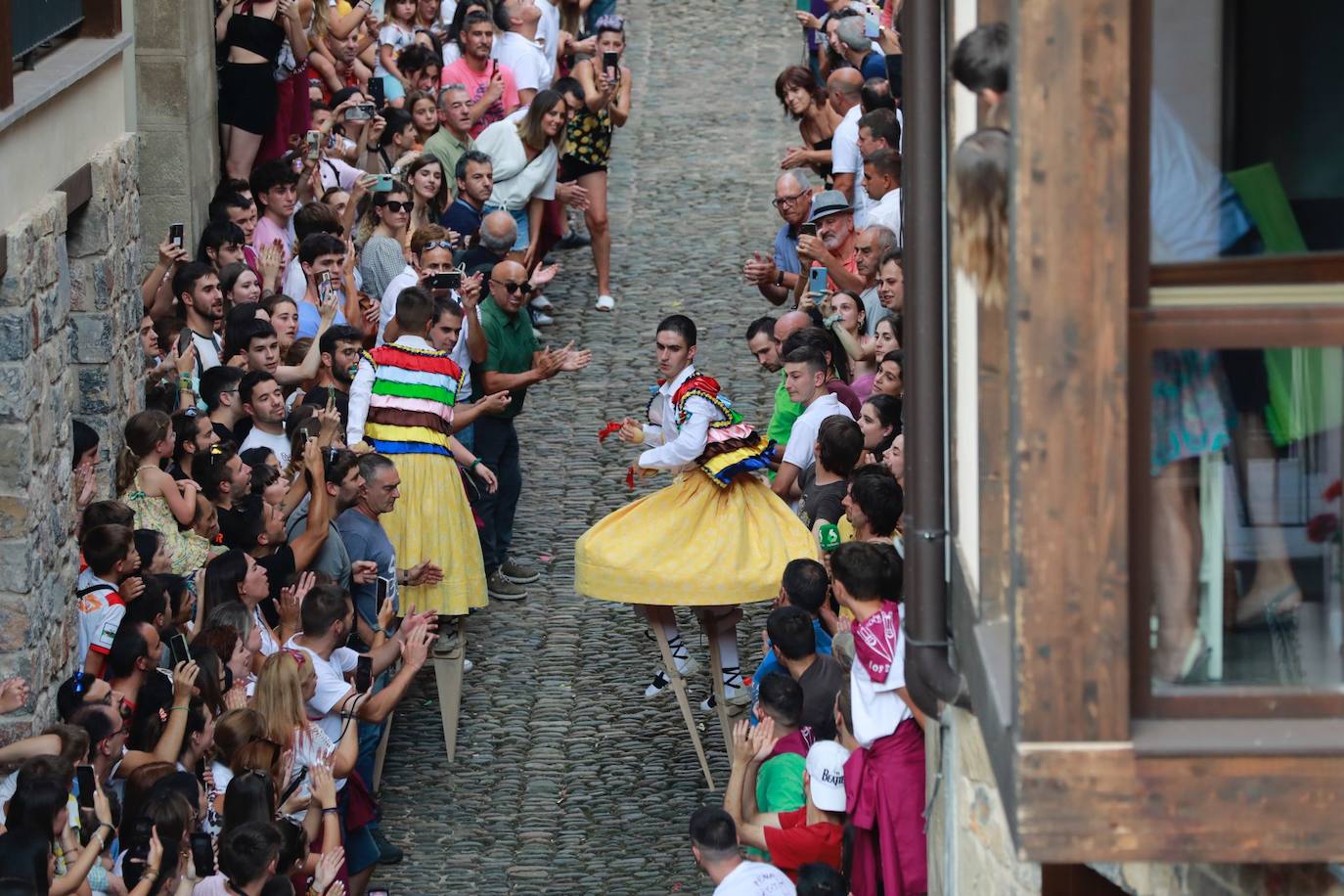 Fotos: Anguiano recupera la danza más tradicional