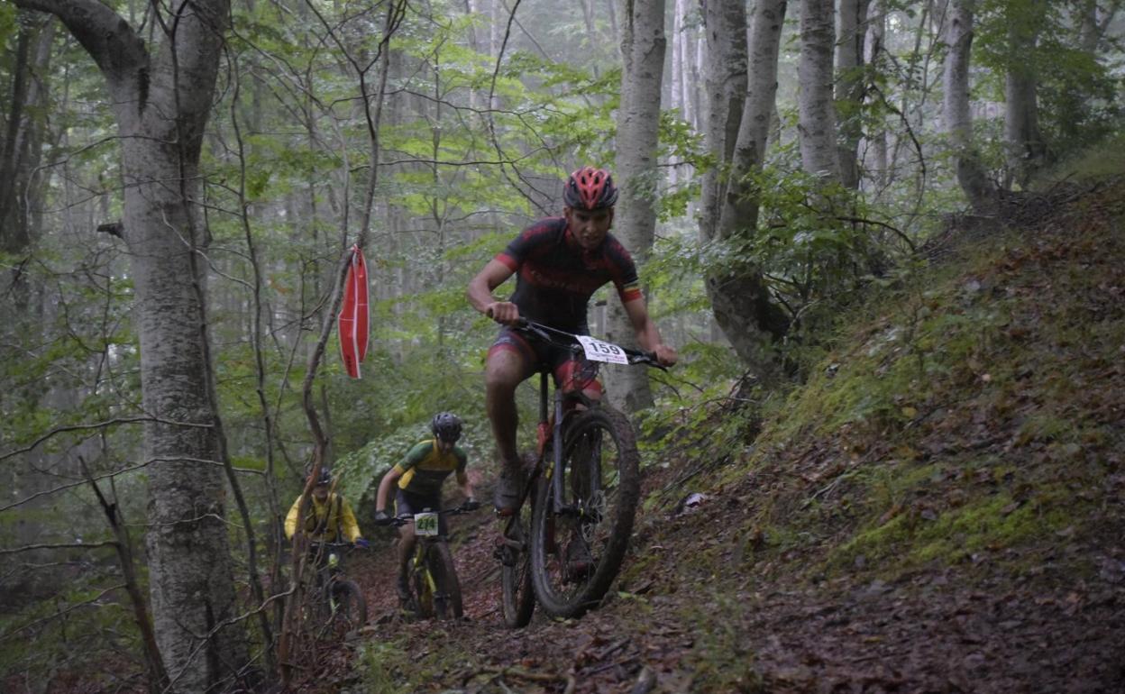 Adrián Rodríguez durante la BTT Extreme de 2019. 