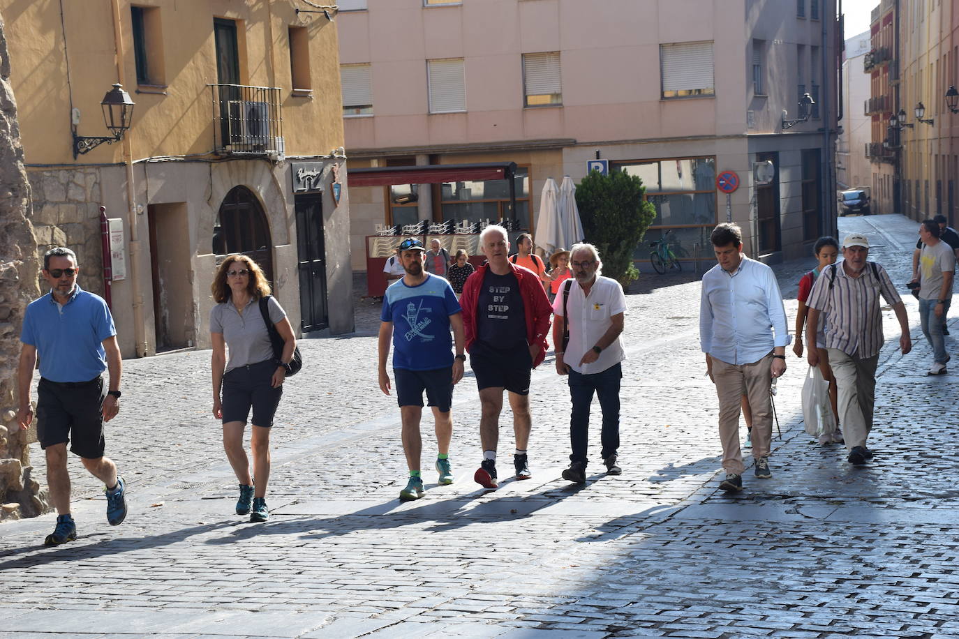 Fotos: Un recorrido simbólico y saludable por el Camino de Santiago en Logroño