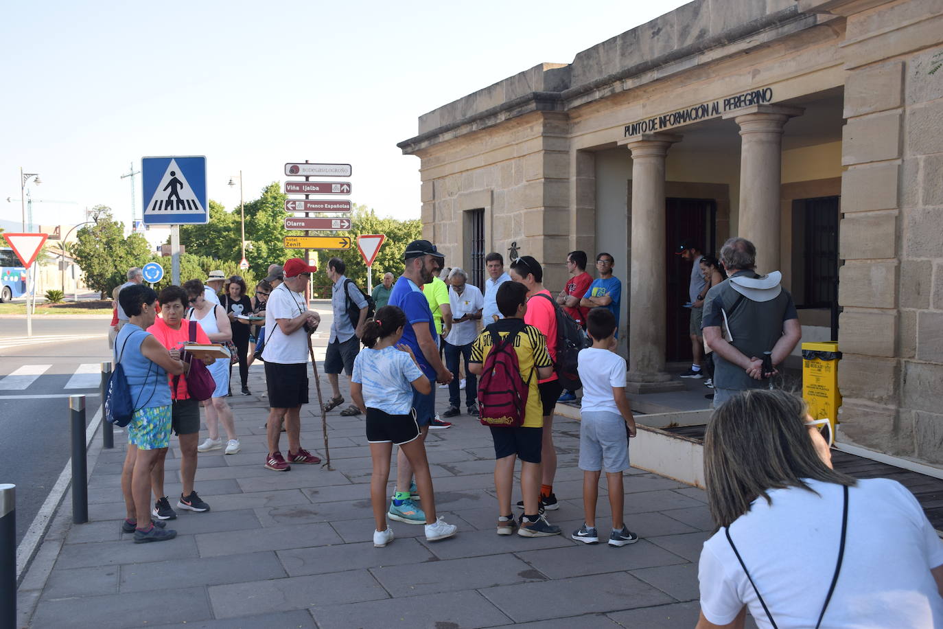 Fotos: Un recorrido simbólico y saludable por el Camino de Santiago en Logroño