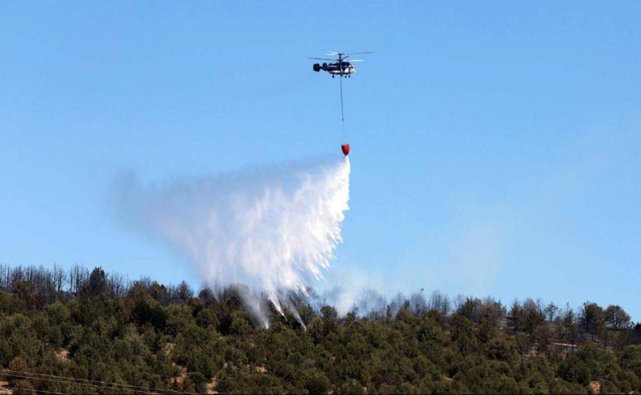 La Junta de Castilla y León pide ayuda a La Rioja para la extinción del fuego de Burgos