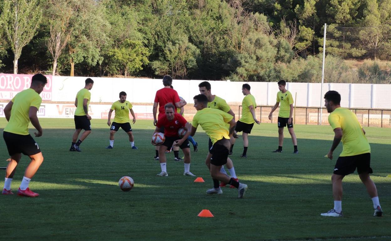 El Alfaro inició los entrenamientos este lunes en La Molineta. 