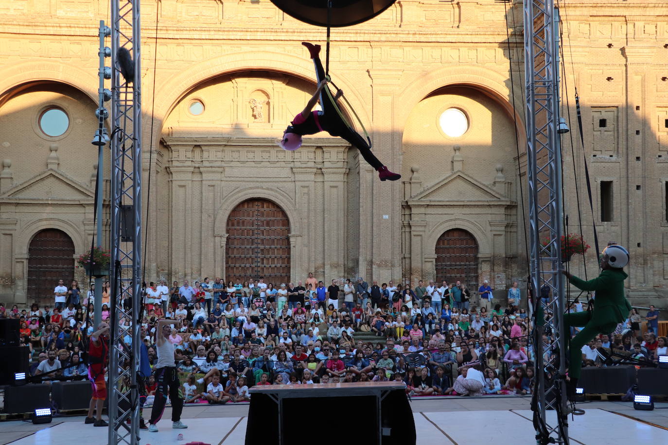 Fotos: Sexta edición del festival de teatro, cierco y artes de calle Artencalle de Alfaro