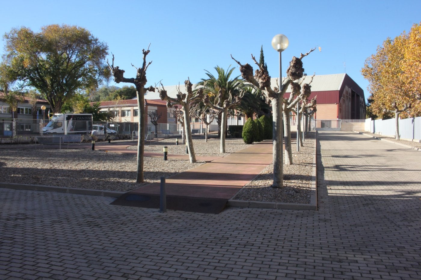 El nuevo centro de día se construirá sobre el patio de la residencia. 