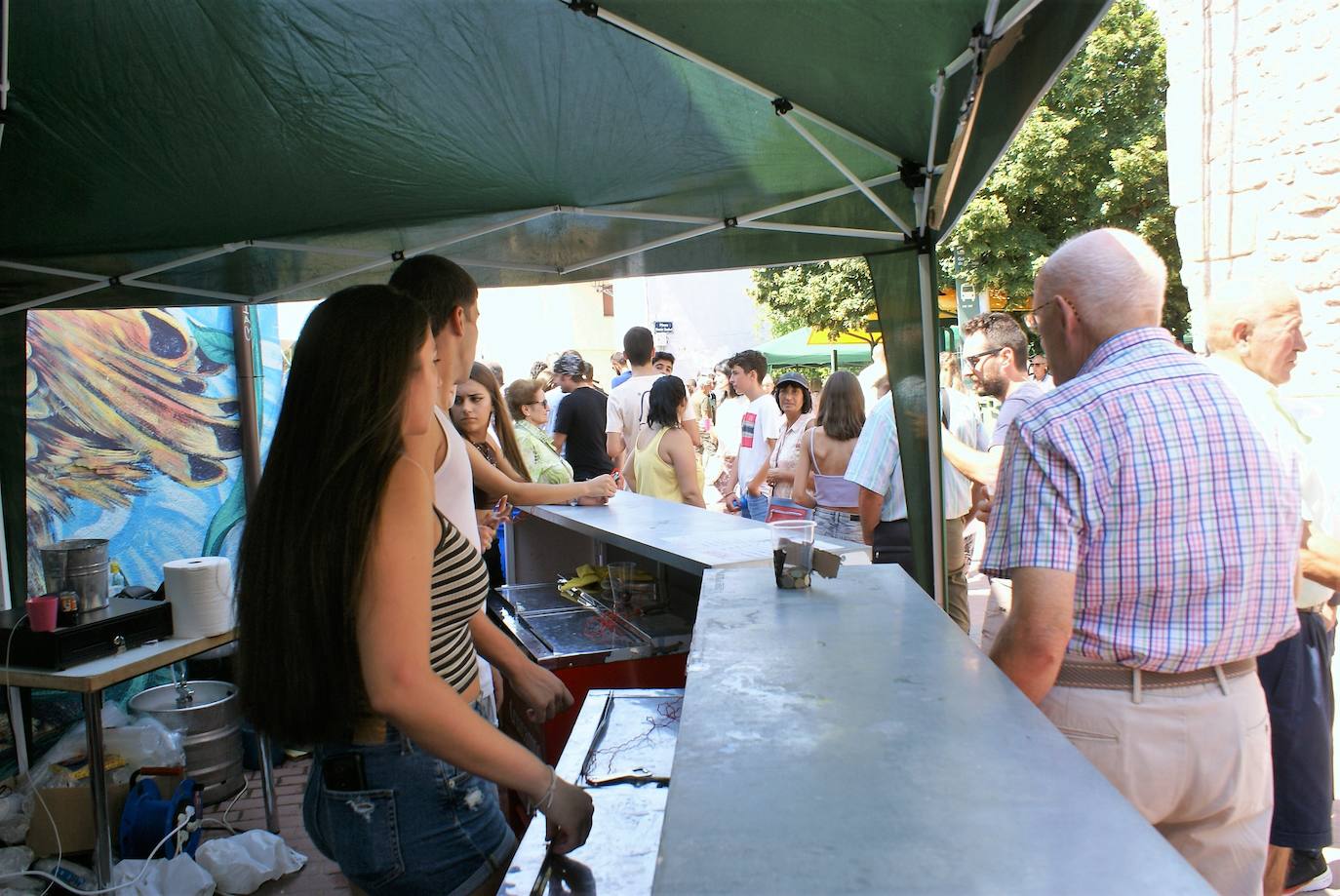 Fotos: Camprovín repartió más de 2.000 raciones de chorizo